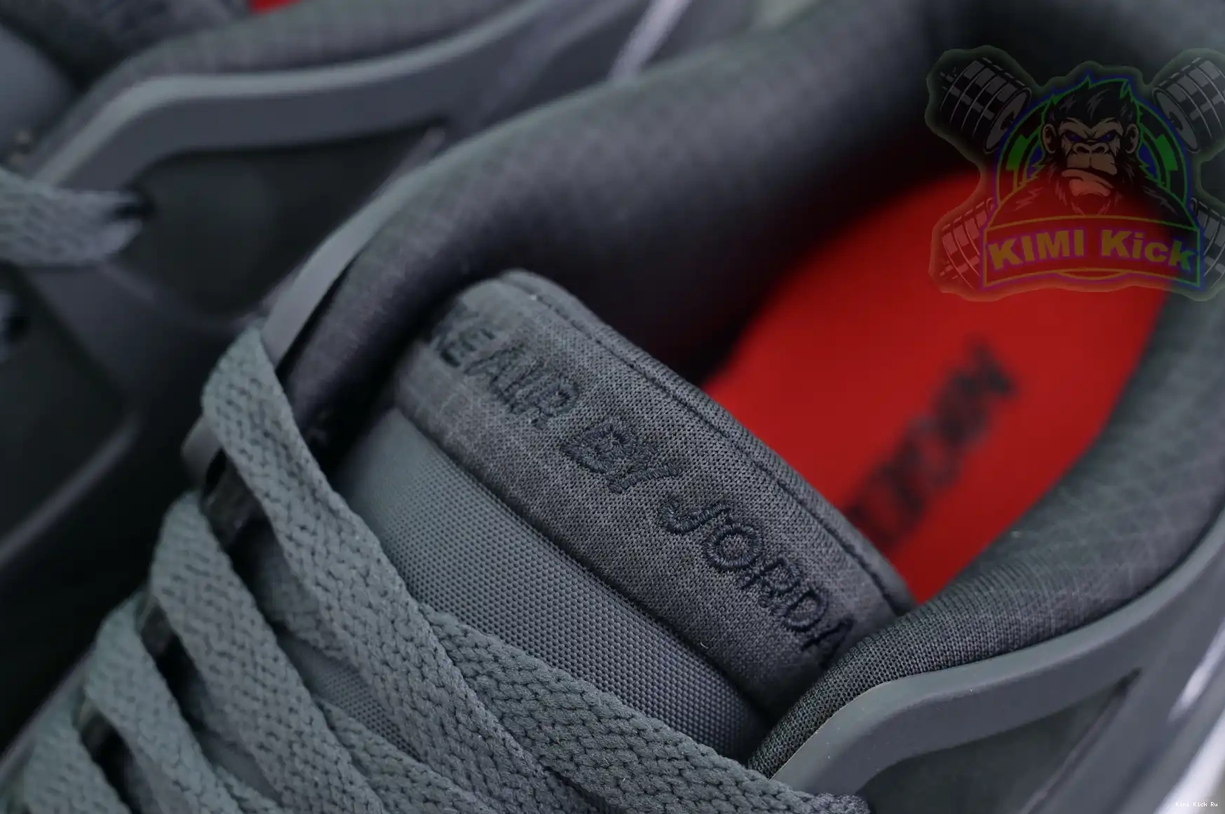 RM Nigel Jordan Air 4 Kimikick “Anthracite” Sylvester x Jordan SP 0429